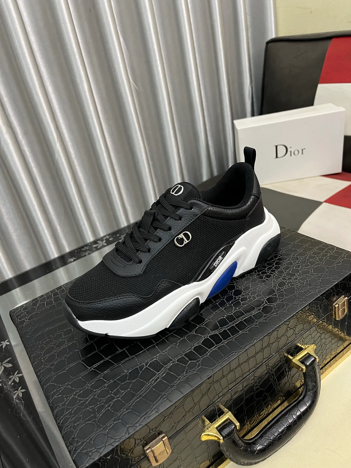 Men's Men's Shoes 💰458⌚️⌚️《DIOR*》The latest hot-selling casual shoes, top brand [seduce] luxury~purchase, top~quality. [Strong] The upper is made of imported breathable cowhide material ➕ breathable sheepskin feet (•) with fine workmanship. Original personalized fashionable soft rubber wear-resistant outsole, size: 38-444️⃣colors available